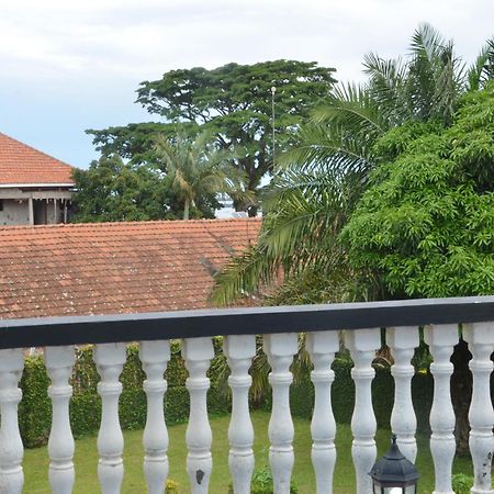 Corinya Serviced Apartments Entebbe Oda fotoğraf