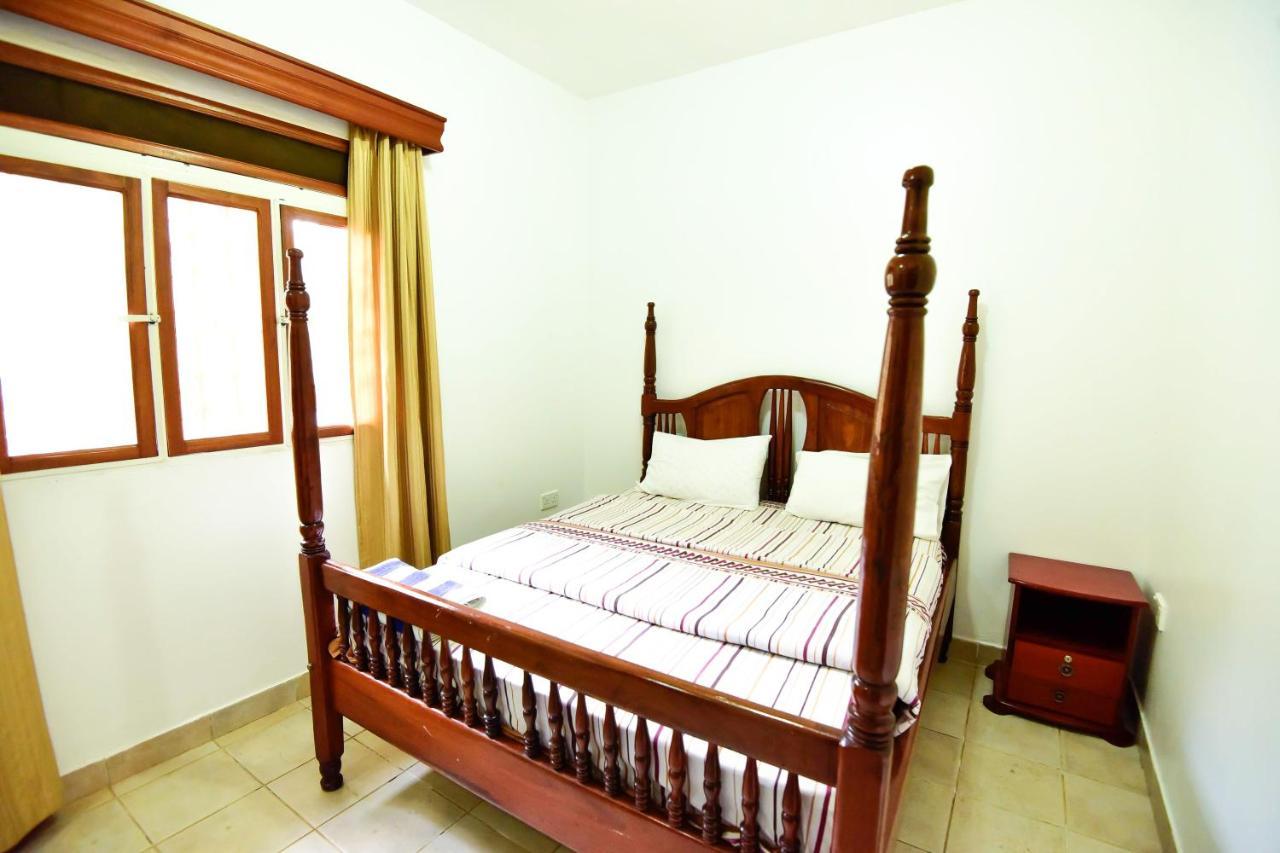 Corinya Serviced Apartments Entebbe Dış mekan fotoğraf