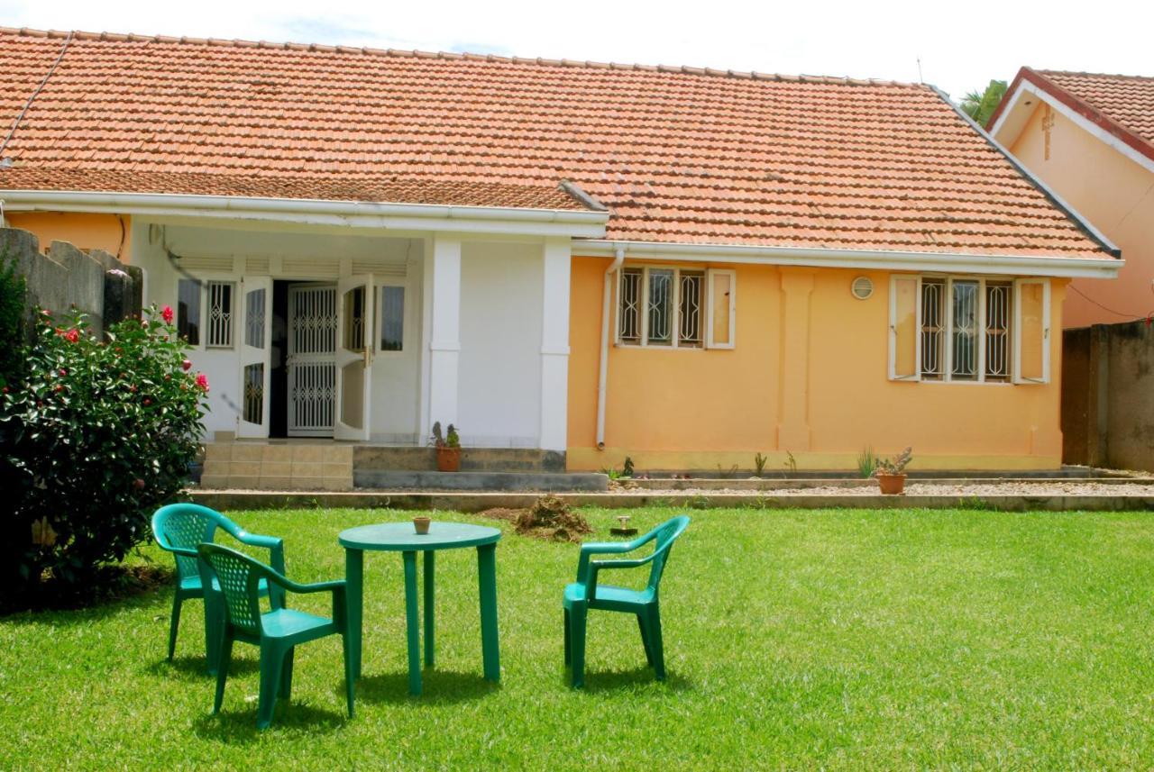 Corinya Serviced Apartments Entebbe Dış mekan fotoğraf