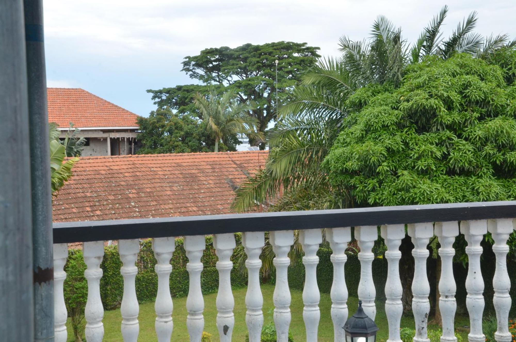 Corinya Serviced Apartments Entebbe Oda fotoğraf